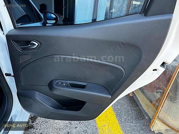 0.68 KREDİ İMKANI İLE GENÇ AUTO'DAN HATASIZ BOYASIZ CLİO