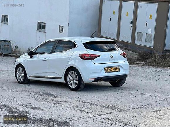 0.68 KREDİ İMKANI İLE GENÇ AUTO'DAN HATASIZ BOYASIZ CLİO