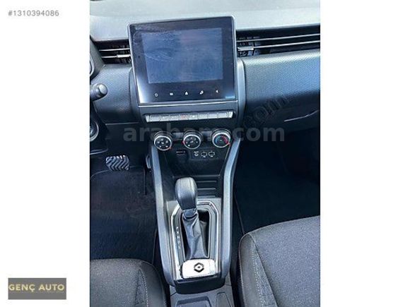 0.68 KREDİ İMKANI İLE GENÇ AUTO'DAN HATASIZ BOYASIZ CLİO