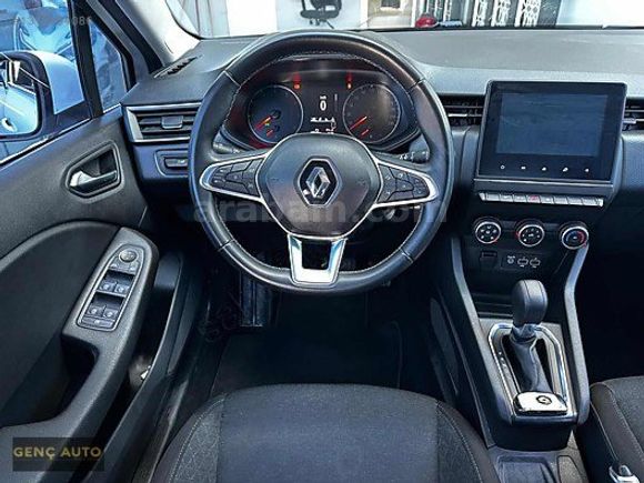 0.68 KREDİ İMKANI İLE GENÇ AUTO'DAN HATASIZ BOYASIZ CLİO
