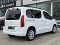 2022 BOYASIZ OPEL COMBO 1.5 D ULTIMATE AT8 OTOMATİK+CAMTAVAN
