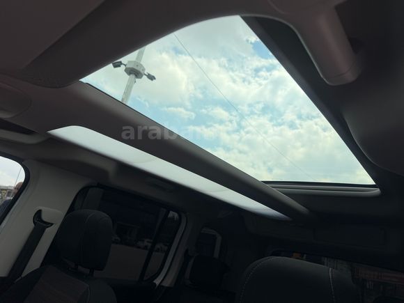 2022 BOYASIZ OPEL COMBO 1.5 D ULTIMATE AT8 OTOMATİK+CAMTAVAN