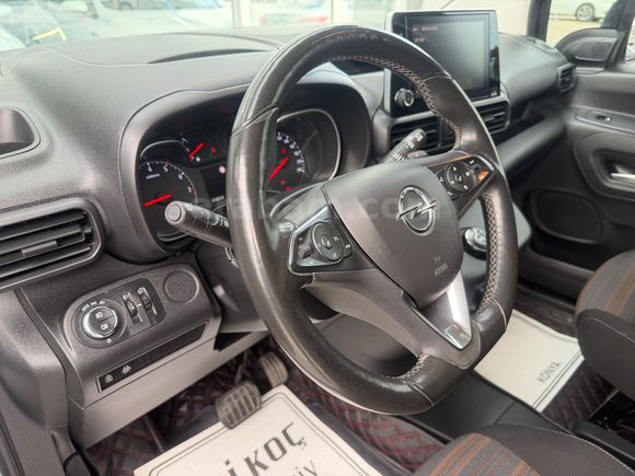 2022 BOYASIZ OPEL COMBO 1.5 D ULTIMATE AT8 OTOMATİK+CAMTAVAN