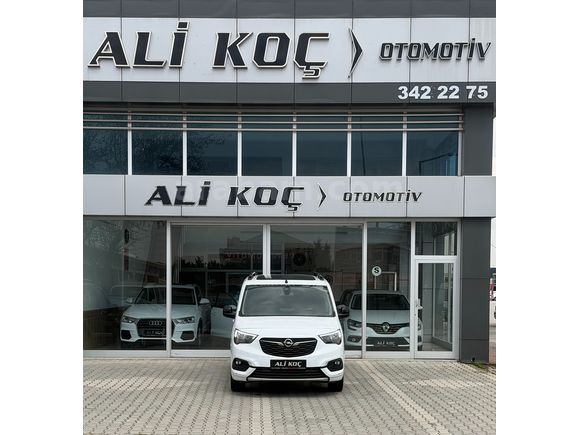2022 BOYASIZ OPEL COMBO 1.5 D ULTIMATE AT8 OTOMATİK+CAMTAVAN