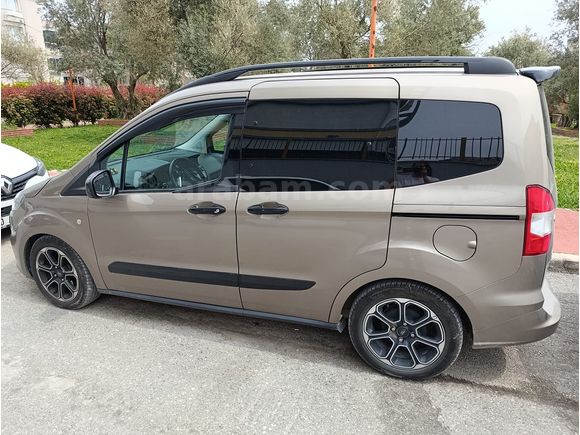 Sahibinden Ford Tourneo Courier 1.5 TDCi Titanium Plus 2022 Model 