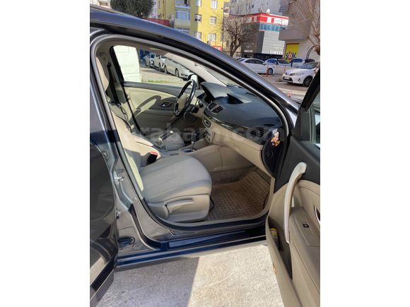 Sahibinden Temiz Orjinal Aile Aracı 