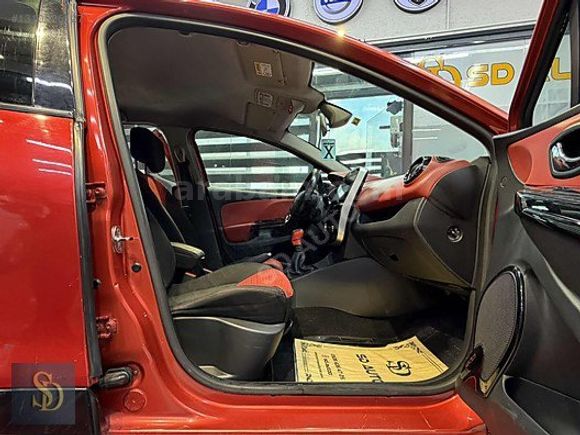 SD AUTO'DAN DİZEL MANUEL İCON LANSMAN RENK TESLA EKRAN AİLE ARAC