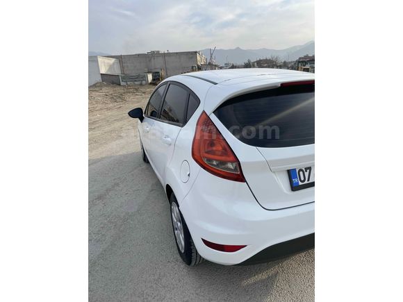Sahibinden Ford Fiesta 1.4 TDCi Trend 2012 Model 