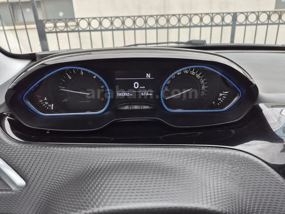 Sahibinden Peugeot 2008 1.6 BlueHDI Allure 2017 Model