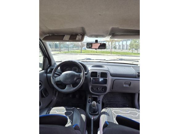 Sahibinden Renault Clio 1.4 RN 2000 Model