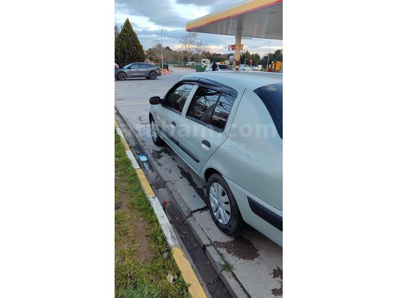 Sahibinden Renault Clio 1.4 Authentique 2004 Model