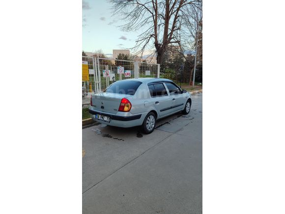 Sahibinden Renault Clio 1.4 Authentique 2004 Model