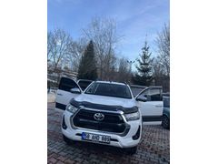 Sahibinden Toyota Hilux 2.4 D-4D 4x4 Adventure 2022 Model 