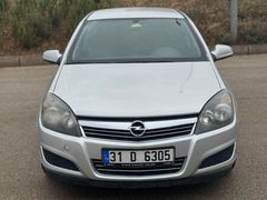 Sahibinden Opel Astra 1.6 Essentia 2013 Model  135.000 km Gri