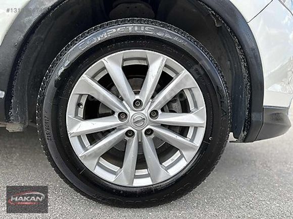 NİSSAN QASHQAİ 1.2 DİG-T SKY PACK CAM TAVANLI 171.000 KM
