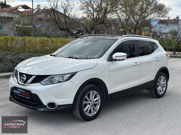 NİSSAN QASHQAİ 1.2 DİG-T SKY PACK CAM TAVAN 0,99 KREDİ K.K 12 TK
