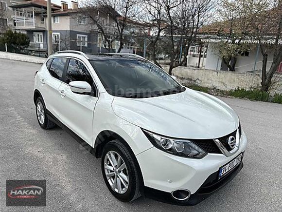 NİSSAN QASHQAİ 1.2 DİG-T SKY PACK CAM TAVANLI 171.000 KM