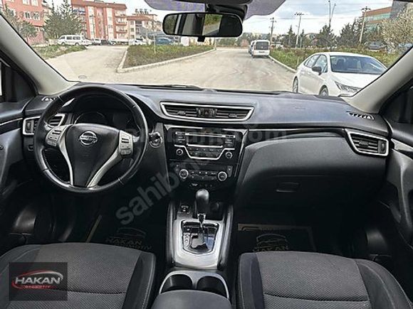 NİSSAN QASHQAİ 1.2 DİG-T SKY PACK CAM TAVANLI 171.000 KM