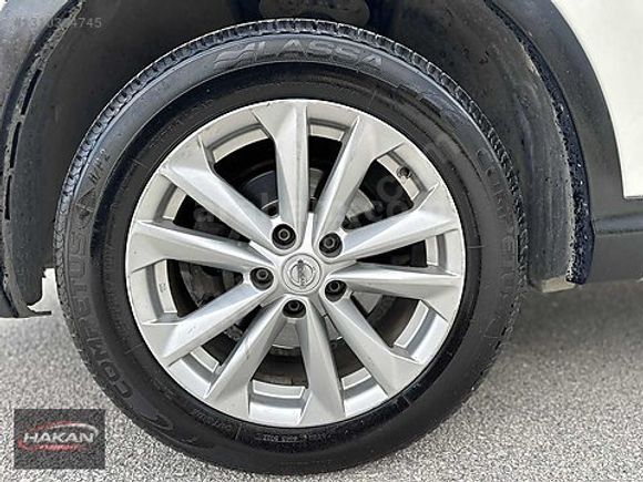 NİSSAN QASHQAİ 1.2 DİG-T SKY PACK CAM TAVANLI 171.000 KM