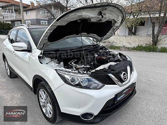 NİSSAN QASHQAİ 1.2 DİG-T SKY PACK CAM TAVANLI 171.000 KM