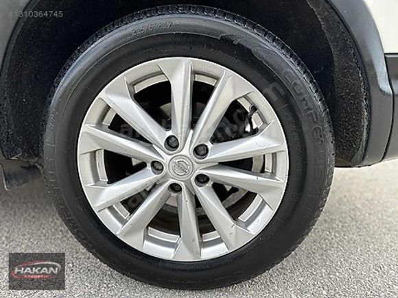 NİSSAN QASHQAİ 1.2 DİG-T SKY PACK CAM TAVANLI 171.000 KM