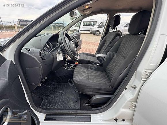 ÜNLÜ GRUP TAN 2010 DACIA DUSTER LAUREATTA LOOK DİZEL MANUEL