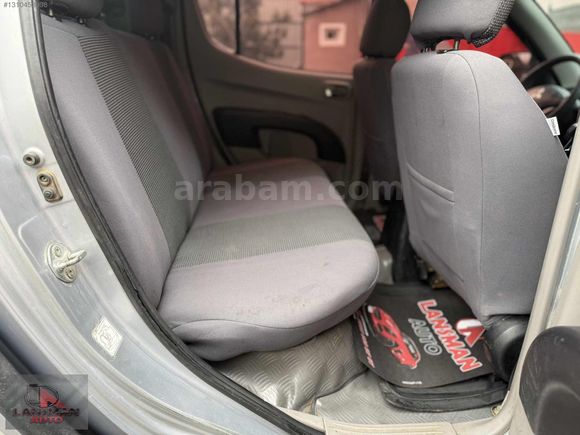 LANSMAN AUTO 2011 MİTSUBİSHİ L200 4X2 INVITE 289.000 KM