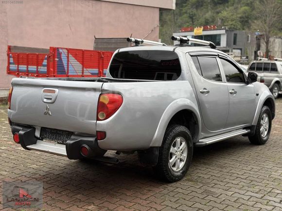 LANSMAN AUTO 2011 MİTSUBİSHİ L200 4X2 INVITE 289.000 KM