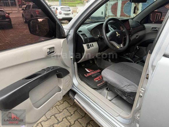 LANSMAN AUTO 2011 MİTSUBİSHİ L200 4X2 INVITE 289.000 KM