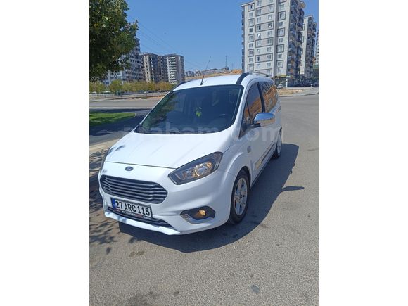Sahibinden Ford Tourneo Courier 1.5 TDCi Delux 2019 Model