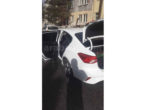 Sahibindenğ Ford Focus 1.5 TDCi Trend X 2019 Model 