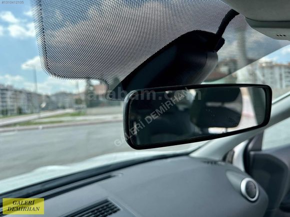 2012 MODEL 125 BİN KM DE CAM TAVANLI 110 HP QASHQAİ