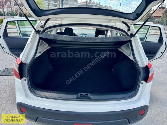 2012 MODEL 125 BİN KM DE CAM TAVANLI 110 HP QASHQAİ