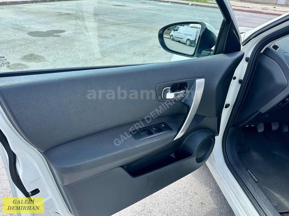 2012 MODEL 125 BİN KM DE CAM TAVANLI 110 HP QASHQAİ