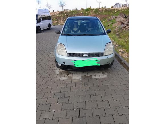 Sahibinden Ford Fiesta 1.4 Comfort 2004 Model