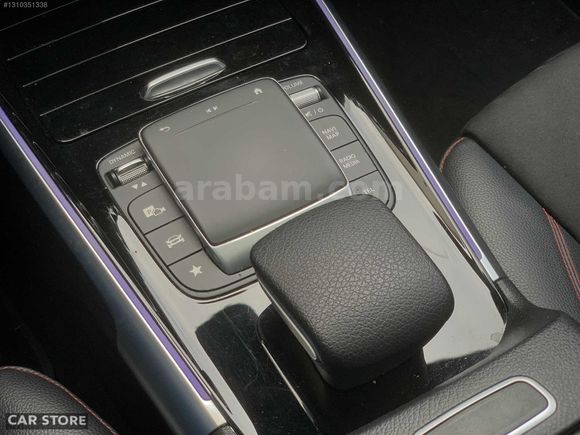 2021/CAM TAVAN/4 MATIC/200 AMG