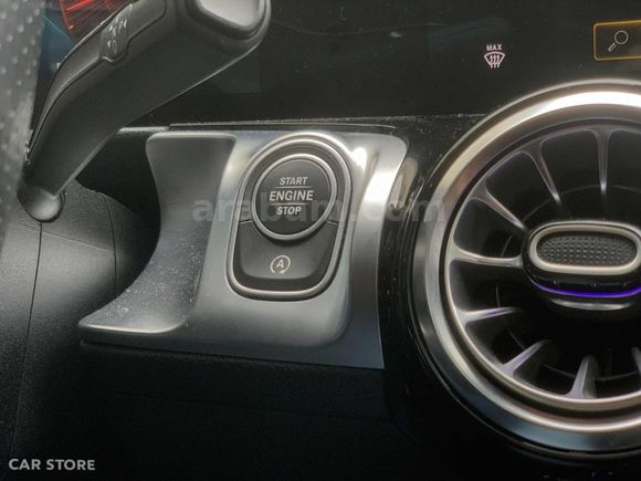 2021/CAM TAVAN/4 MATIC/200 AMG