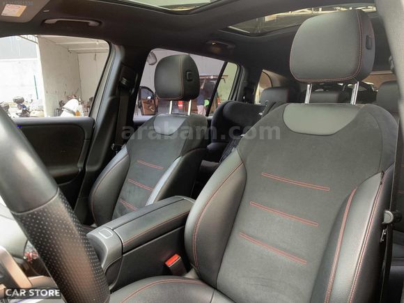 2021/CAM TAVAN/4 MATIC/200 AMG