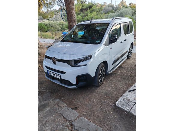 Sahibinden Citroen Berlingo 1.5 BlueHDI 2025 Model  11.100 km Beyaz