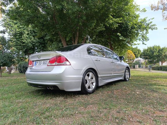 Sahibinden Honda Civic 1.6i VTEC Elegance 2010 Model