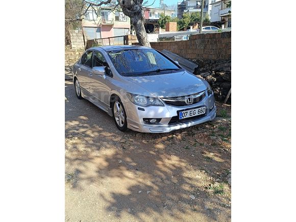 Sahibinden Honda Civic 1.6i VTEC Elegance 2010 Model