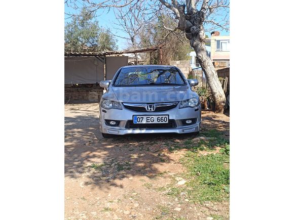 Sahibinden Honda Civic 1.6i VTEC Elegance 2010 Model