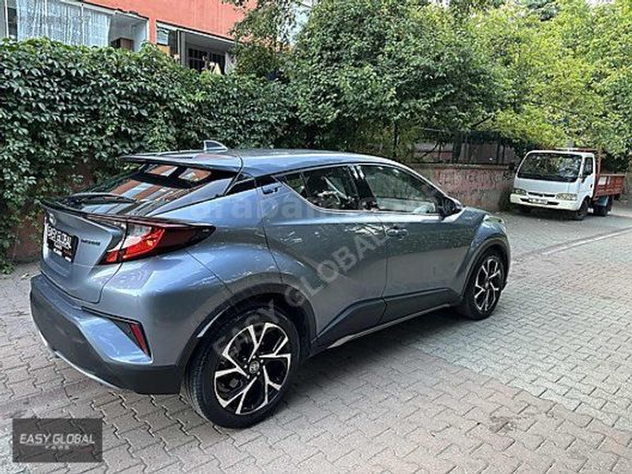 TOYOYA CHR 1.8 HYBRID PASSION 42 BIN KM DE