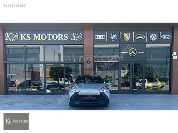 2025 MODEL TOYOTA C-HR 1.8 HYBRİD FLAME 6.110 KM HATASIZ