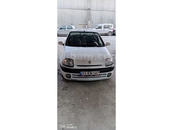 Sahibinden Renault Clio 1.4 RTA 2002 Model sorunsuz