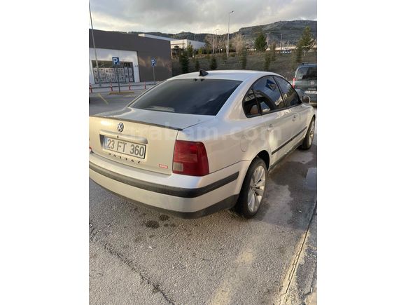 Temiz passat 2000