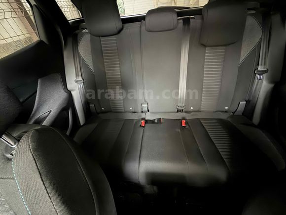 Sahibinden Peugeot 3008 1.5 BlueHDI Active Prime 2023 Model 
