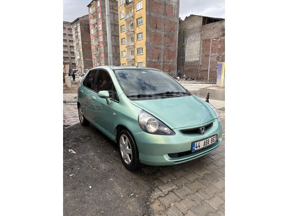 Sahibinden Honda Jazz 1.4 ES 2004 Model  330.000 km Yeşil