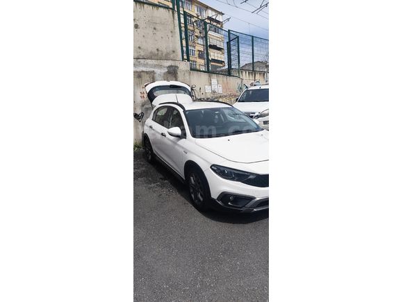 Sahibinden Fiat Egea Cross 1.4 Fire Urban 2022 Model İstanbul 50.000 km Beyaz