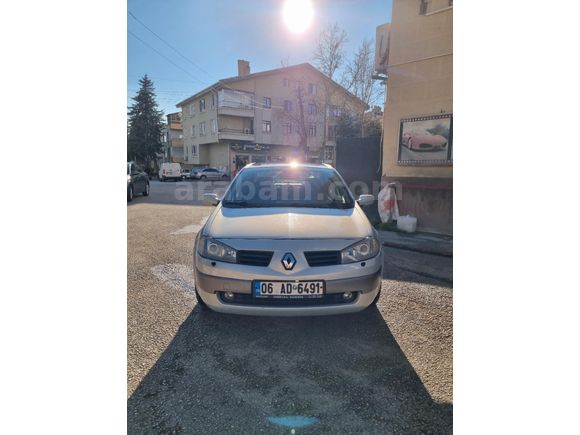 Sahibinden Renault Megane 1.6 Dynamique 2005 Model